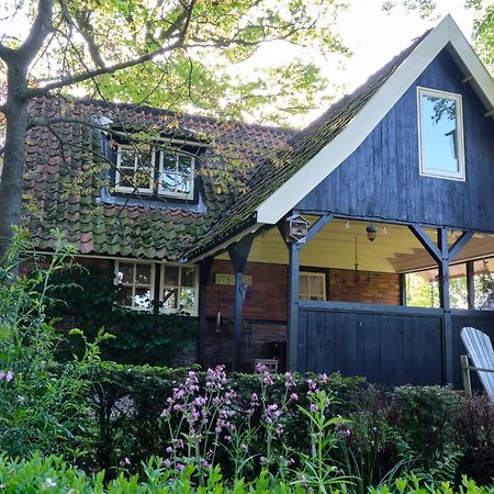 Loosan Lodges Gastenhuis Reutum Luaran gambar