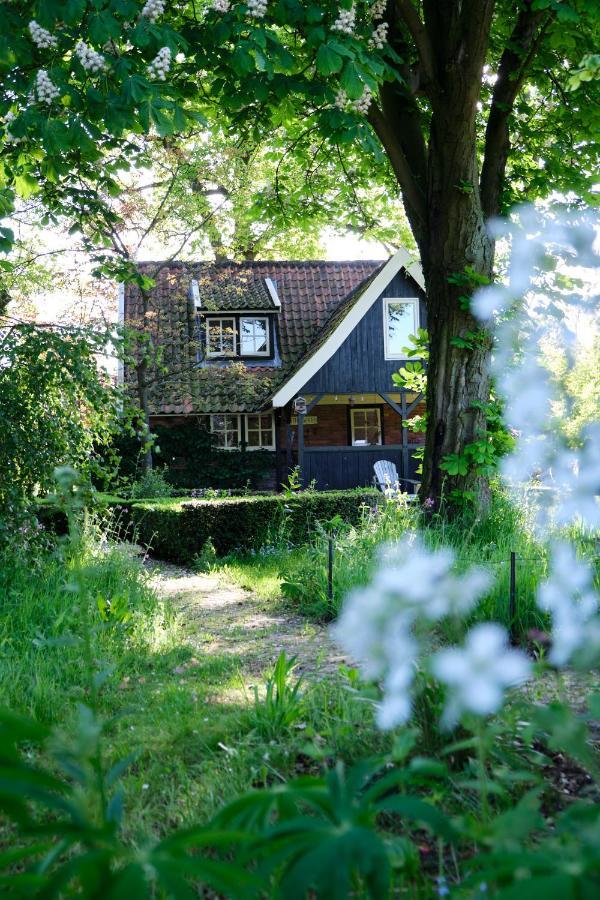 Loosan Lodges Gastenhuis Reutum Luaran gambar