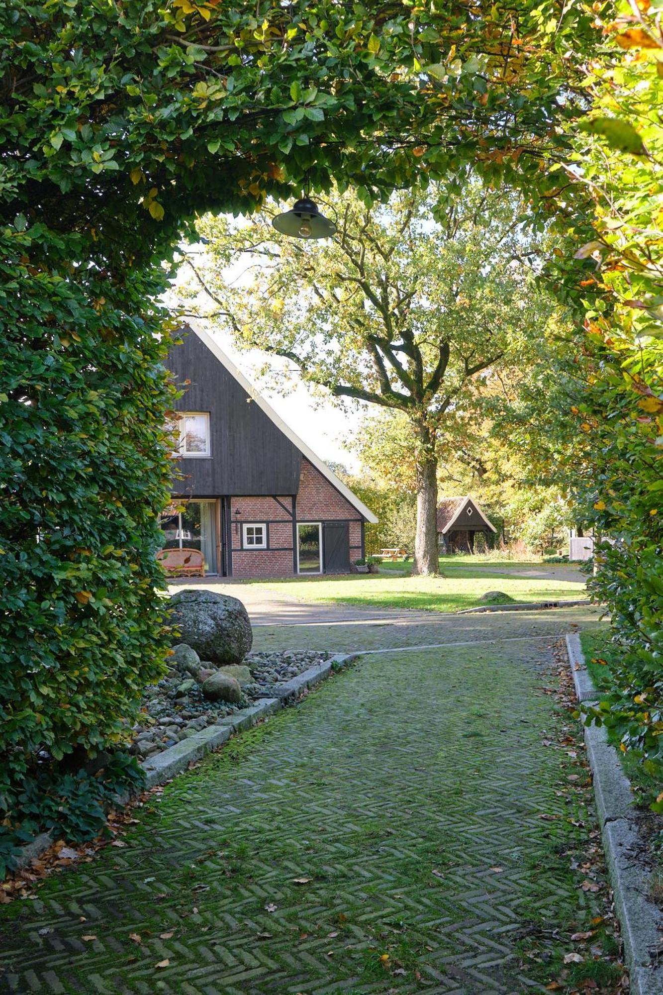 Loosan Lodges Gastenhuis Reutum Luaran gambar